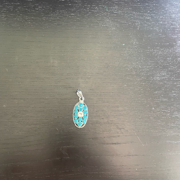 Turquoise and Silver Pendant - Picture 4 of 5